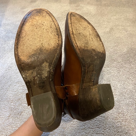 Frye Booties 8.5 - Picture 9 of 9